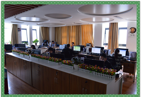 辦公環(huán)境.jpg 辦公環(huán)境.jpg