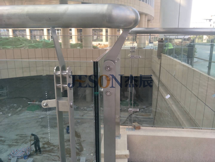 杰辰立柱 杰辰立柱