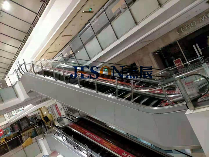 比防護(hù)欄更重要的，是家長的這個小習(xí)慣